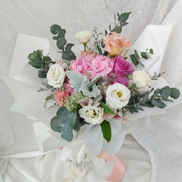 Hand-tied bouquet floral jamming Fleuriste Singapore